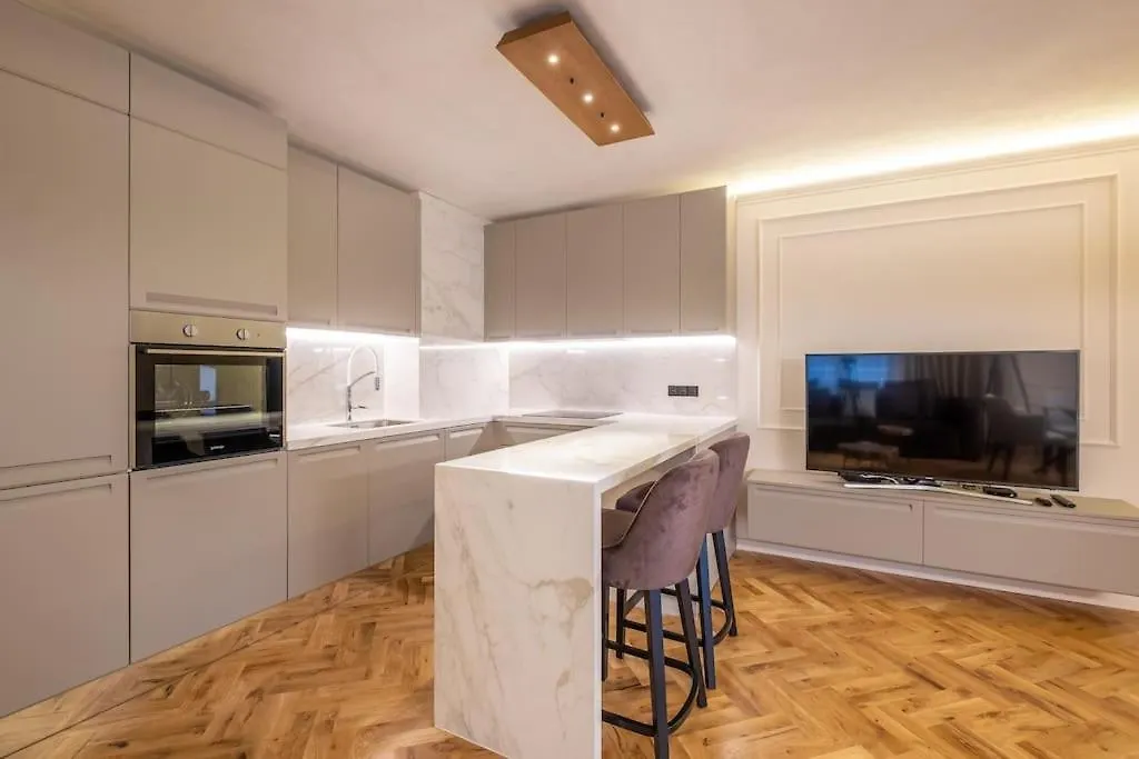 Sofapart Stylish & Fancy Place With 1 Bdr Szófia