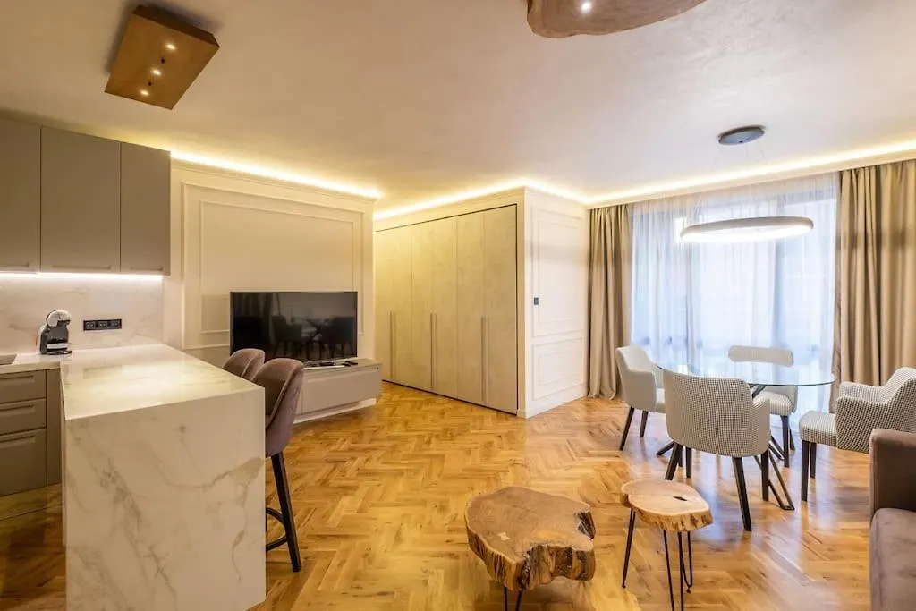 Sofapart Stylish & Fancy Place With 1 Bdr Szófia Apartman